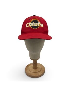 Vintage Kansas City Chiefs Red Snapback Hat by Logo 7 NFL Team